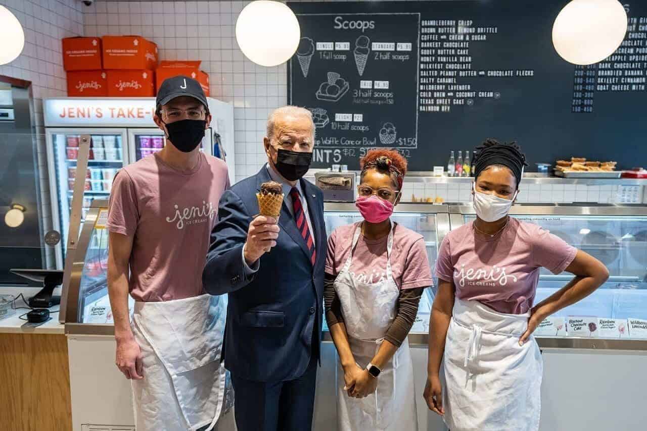 President joe biden visits jeni’s splendid ice creams and gets an ice cream cone, tuesday, january 25, 2022, in washington, d. C.