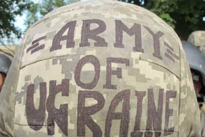 A helmet worn by a ukrainian soldier in the war against russia