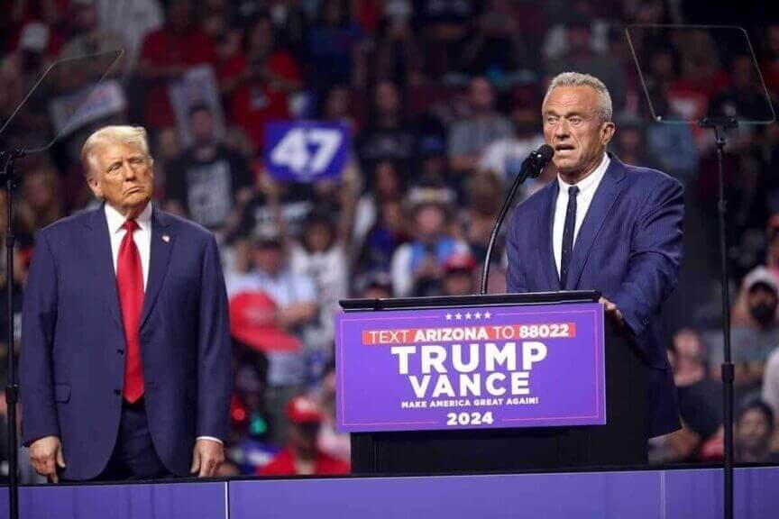 RFK Jr. speaks on stage with Donald Trump at his Arizona rally