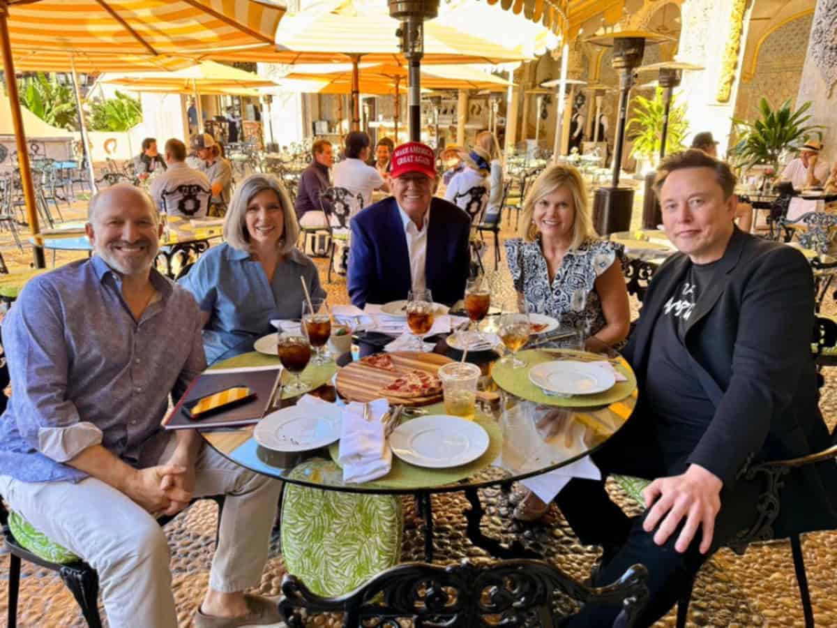 President-elect donald trump, center, sits with, left to right, businessman howard lutnick; iowa u. S. Sen. Joni ernst; ernst chief of staff lisa goeas; and billionaire entrepreneur elon musk at mar-a-lago, trump’s florida estate.