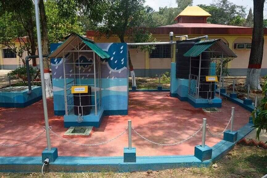 An eco-friendly rooftop rainwater harvesting system in bengal