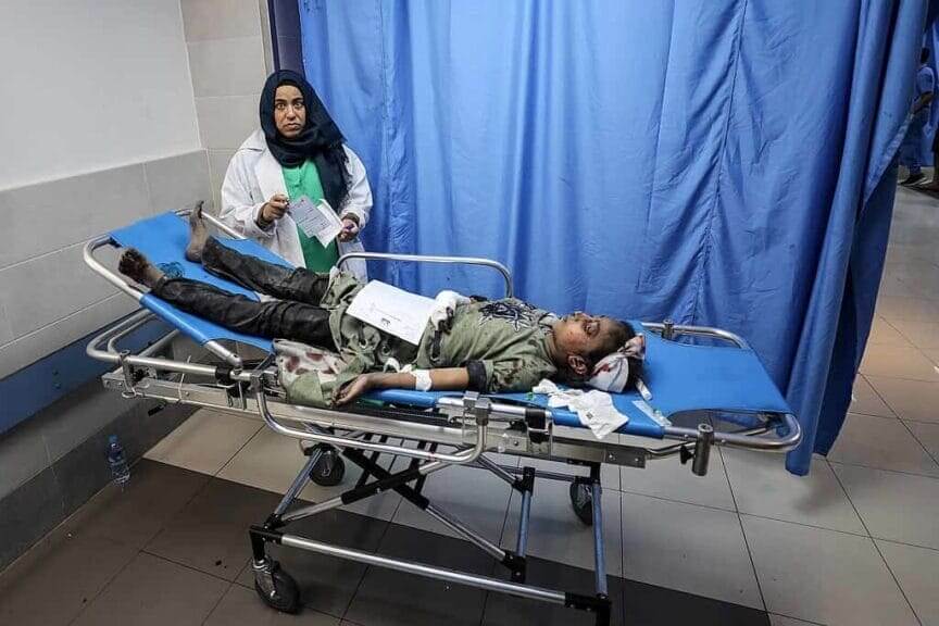 Wounded child in gaza hospital