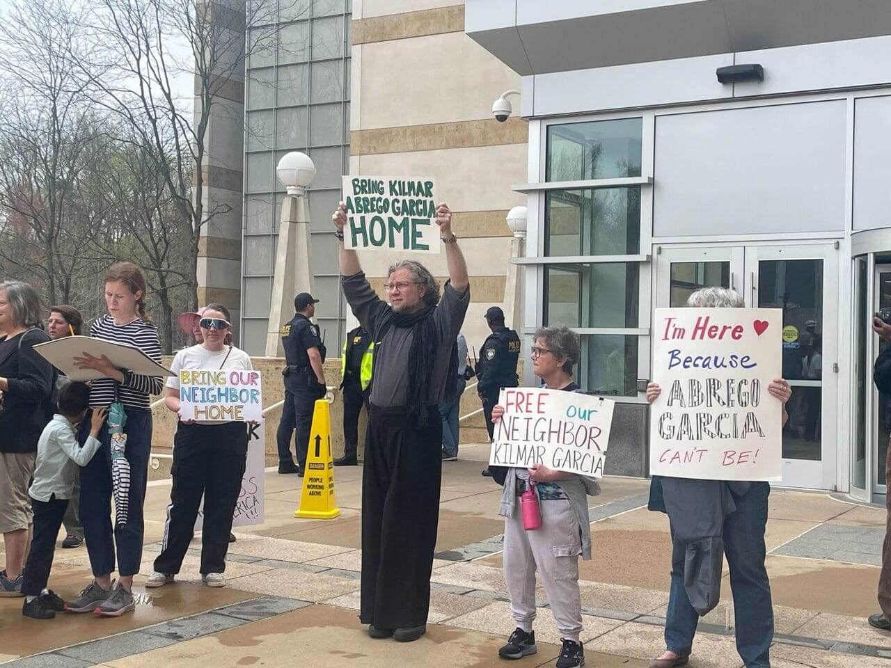 Protest outside court for man accidentally deported to el salvador