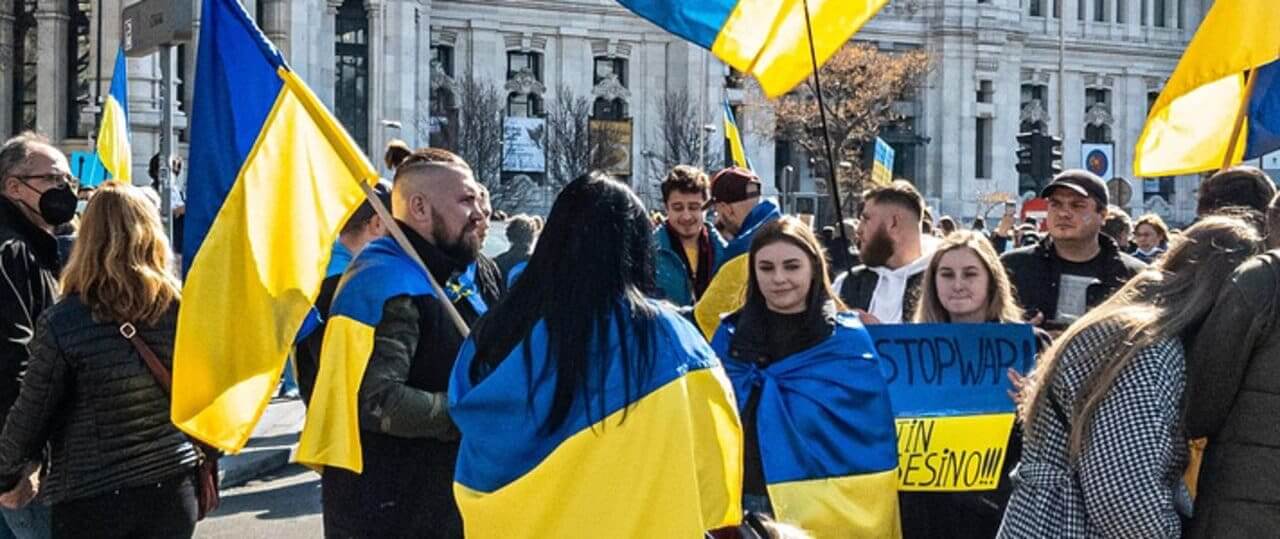 Ukrainian women protest against war