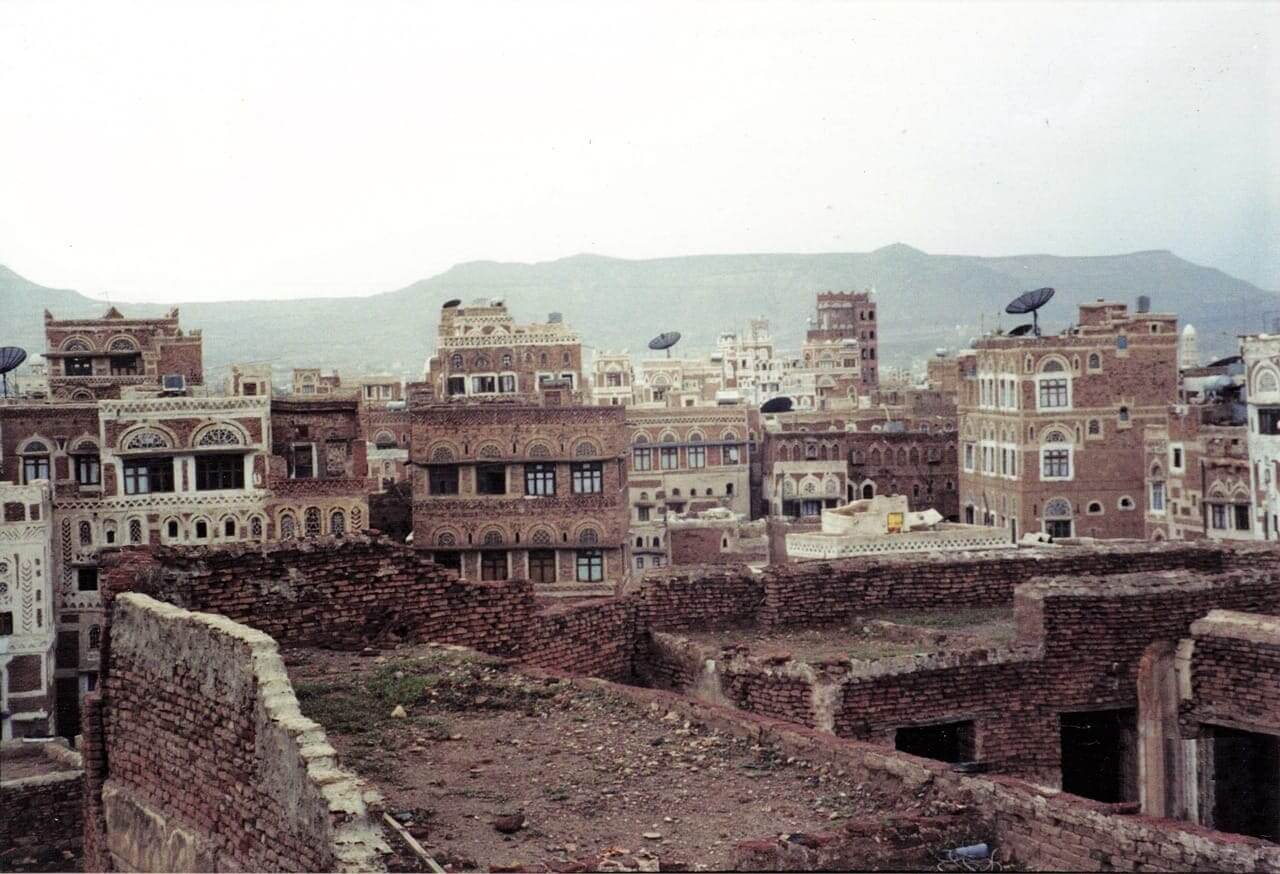 A neighborhood in yemen. Photo by jones814 on pixabay