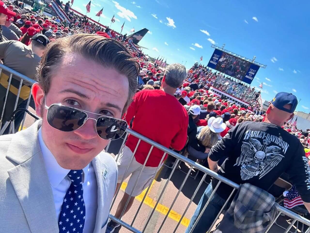 Thomas fugate the “intern”