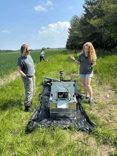 Violinist composes music from moth flight data to highlight insect decline