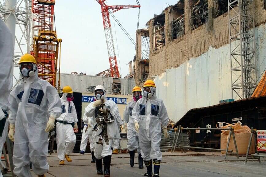 Nuclear power plants experts leaving fukushima site