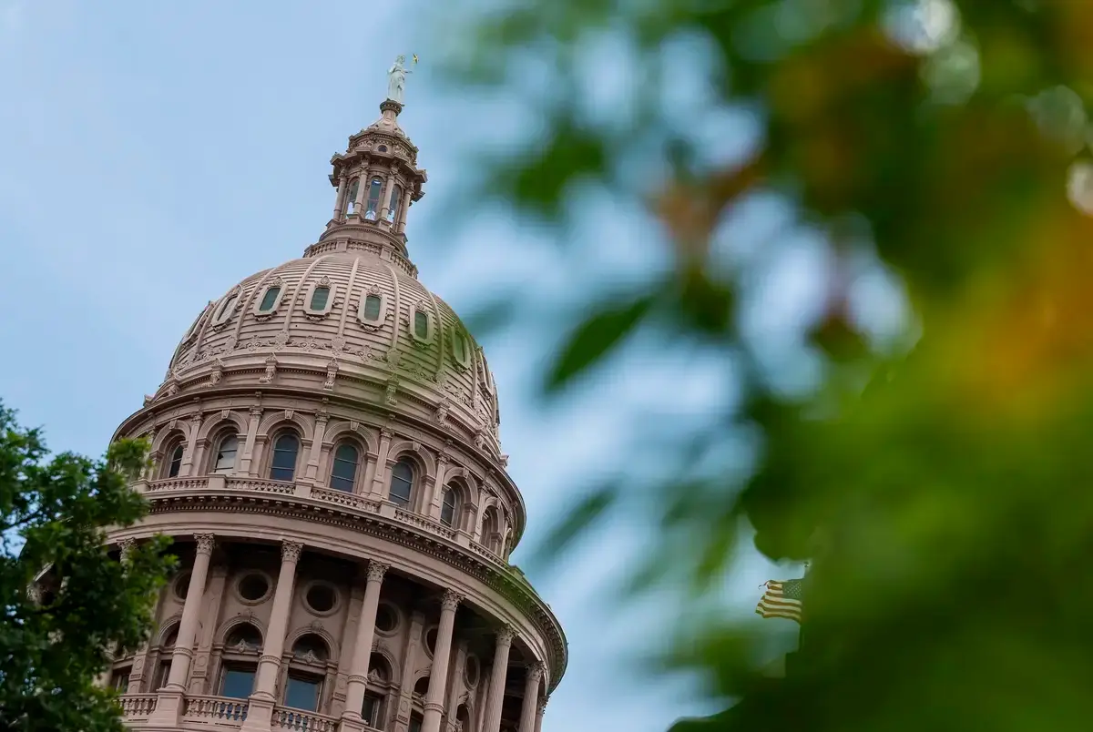 Texas capitol where over 800 new laws in texas went into effect