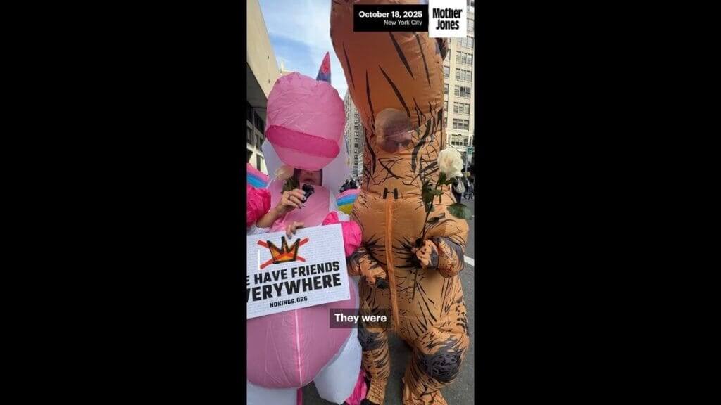 No kings Manhattan had lots of inflatable animals running around