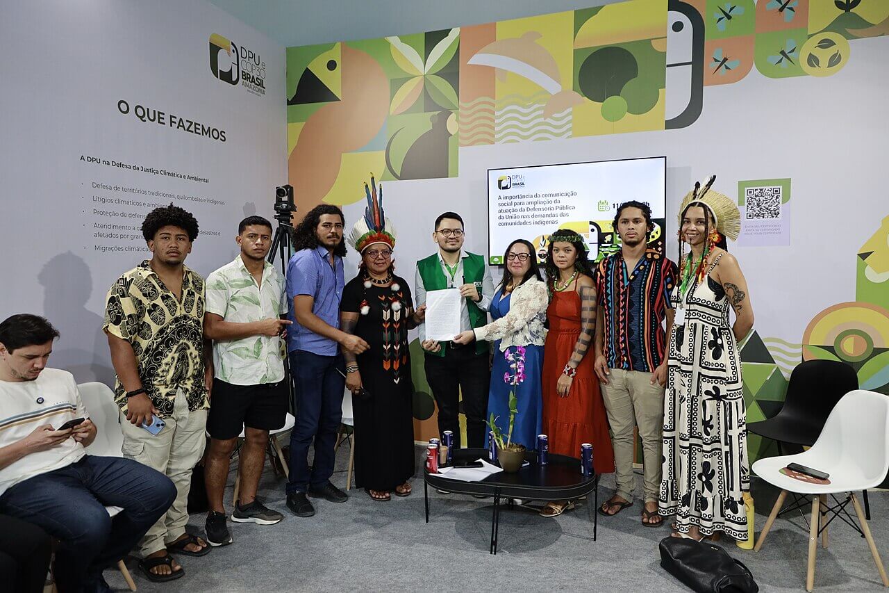 At cop30: panel on the importance of social communication in expanding the reach of the federal public defender's office in addressing the needs of indigenous communities.