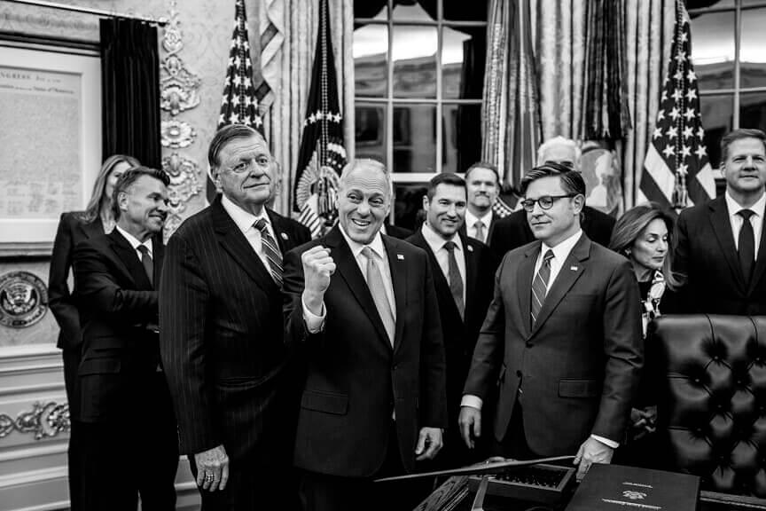 David Sacks standing next to Mike Johnson in the Oval Office.