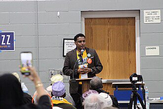 Jamal osman speaks to somali community in minnesota