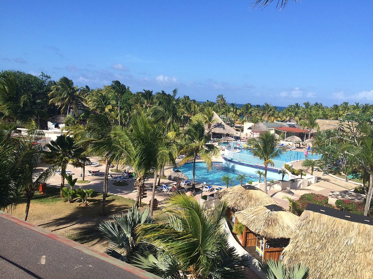 Cuban protesters stormed the office near cayo coco resort