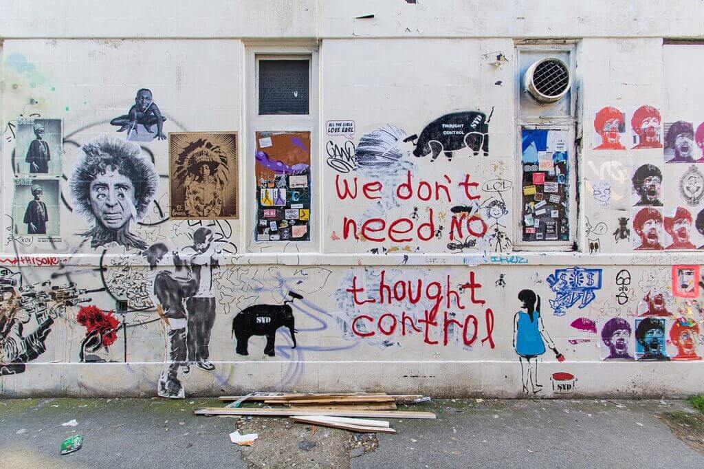 Pink Floyd thought control graffiti. Illusory truth effect