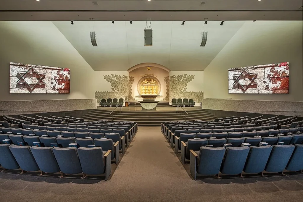 Temple Israel interior