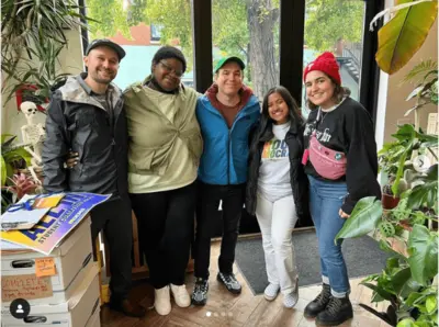 Photo of volunteers from the vsa website