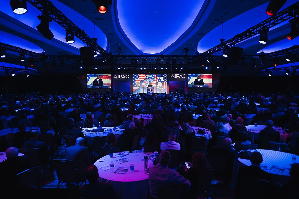 An infographic to provide a visual for the information in the article An example of How AIPAC influences U.S. elections. A D.C. event held by the Israel lobby