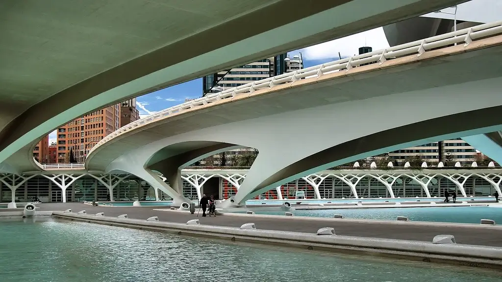 As the U.S. National Science Board is fired, the City of Arts and Sviences in Valencia looks like this. 
